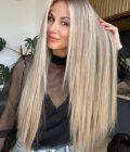 Glueless lace wig in color "JULIANNE HOUGH" (22" with thicker ends)