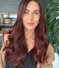 dark red wig dua lipa mid length 3