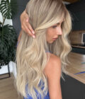 blonde wig KHLOE KARDASHIAN long 9