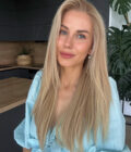 warm blonde wig romee strijd long 8
