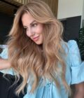 Strawberry blonde wig in color SHAKIRA long 5
