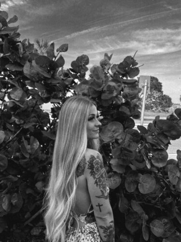 Glueless wig in color “GIGI HADID” (extremely long) photo review