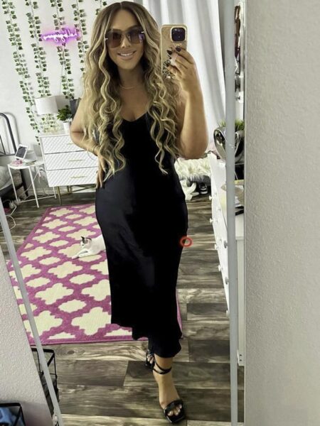 Glueless wig in color "BEYONCE" (22") photo review